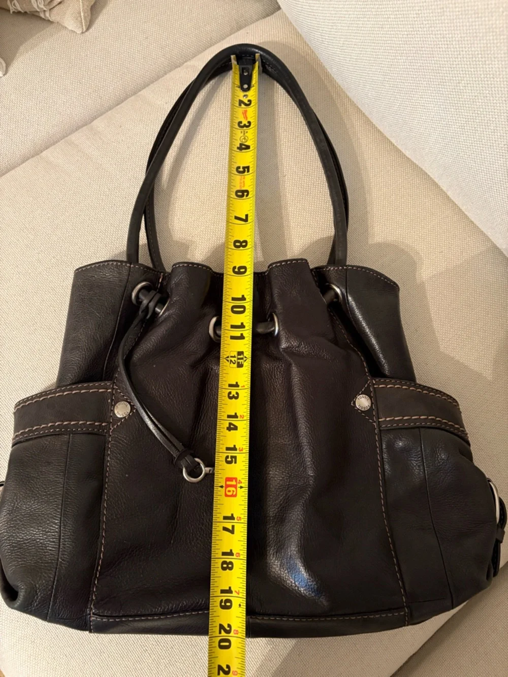 Fossil Womens Black Leather Bag Drawstring Hobo Side Pockets Magnetic Closure
